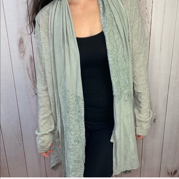 The Autumn Cardigan- grey stitched lightweight - Picture 7 of 9